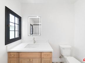 1005 N Genesee Avenue, West Hollywood CA 90046