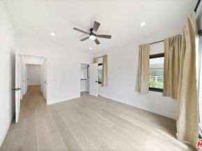 1005 N Genesee Avenue, West Hollywood CA 90046