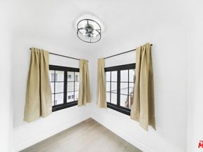 1005 N Genesee Avenue, West Hollywood CA 90046