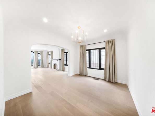 1005 N Genesee Avenue, West Hollywood CA 90046