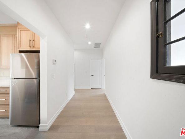 1005 N Genesee Avenue, West Hollywood CA 90046
