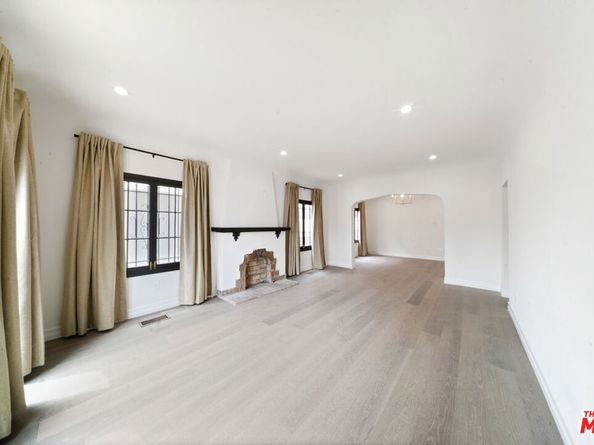 1005 N Genesee Avenue, West Hollywood CA 90046