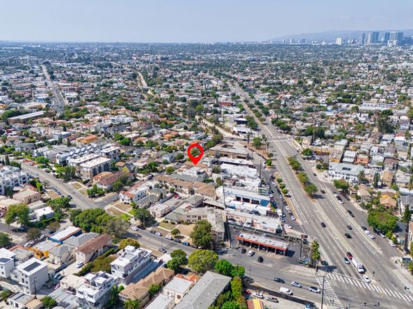 5173 Pickford Street, Los Angeles CA 90019