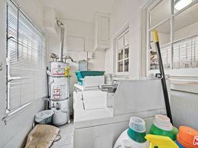 5173 Pickford Street, Los Angeles CA 90019