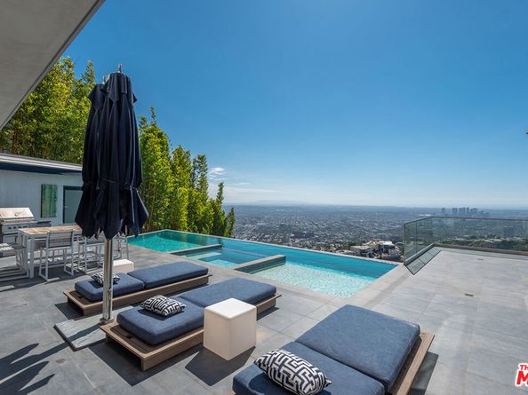 8800 Appian Way, Los Angeles CA 90046