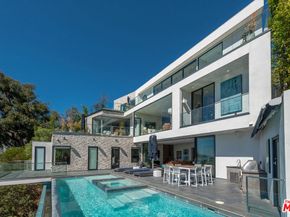 8800 Appian Way, Los Angeles CA 90046