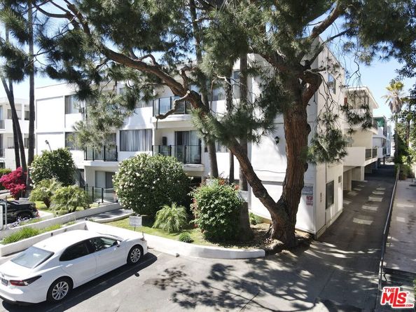 11911 Weddington Street, Valley Village CA 91607