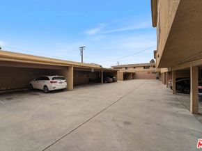 110 E Hillcrest Boulevard 115, Inglewood CA 90301