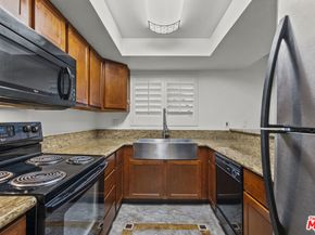 5000 S Centinela Avenue 128, Los Angeles CA 90066