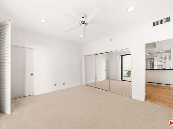 4454 Ventura Canyon Avenue 103, Sherman Oaks CA 91423