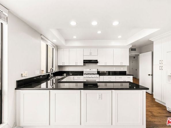 4454 Ventura Canyon Avenue 103, Sherman Oaks CA 91423