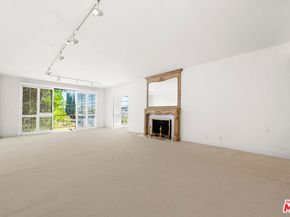 4454 Ventura Canyon Avenue 103, Sherman Oaks CA 91423