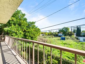 4454 Ventura Canyon Avenue 103, Sherman Oaks CA 91423