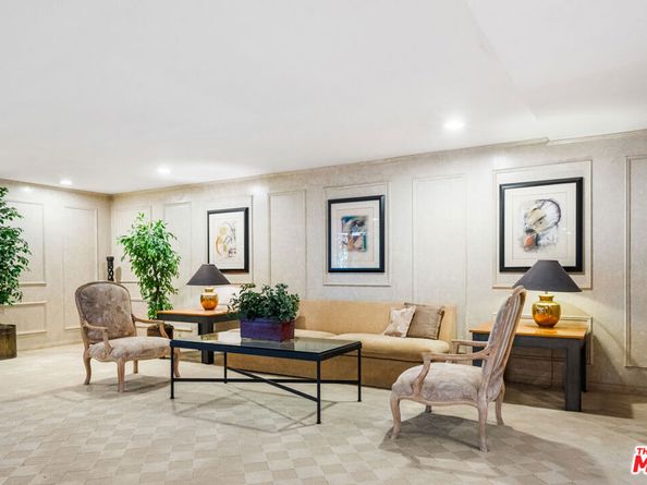 4454 Ventura Canyon Avenue 103, Sherman Oaks CA 91423