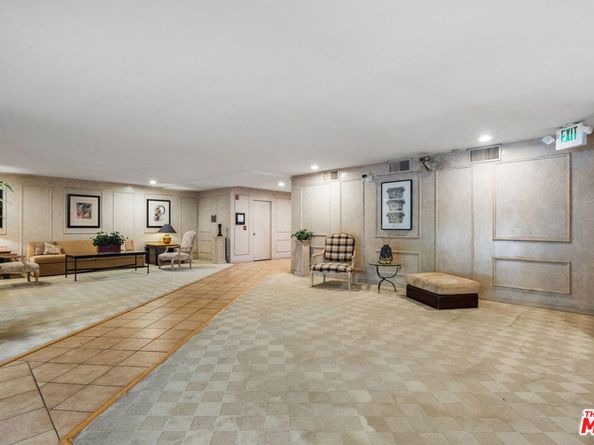 4454 Ventura Canyon Avenue 103, Sherman Oaks CA 91423