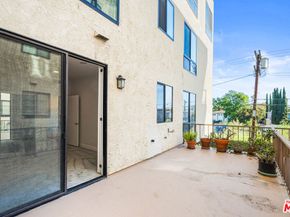 4454 Ventura Canyon Avenue 103, Sherman Oaks CA 91423