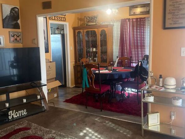 1501 W 102nd Street, Los Angeles CA 90047