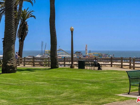 933 11th Street 21, Santa Monica CA 90403