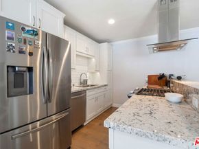 933 11th Street 21, Santa Monica CA 90403
