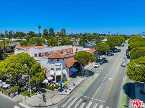 933 11th Street 21, Santa Monica CA 90403