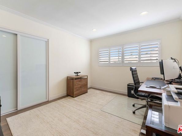 933 11th Street 21, Santa Monica CA 90403