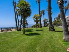 933 11th Street 21, Santa Monica CA 90403