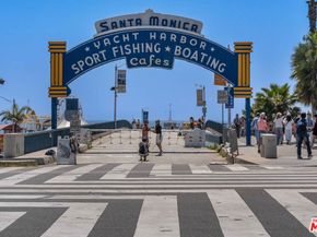 933 11th Street 21, Santa Monica CA 90403