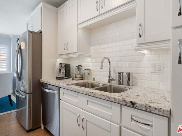 933 11th Street 21, Santa Monica CA 90403