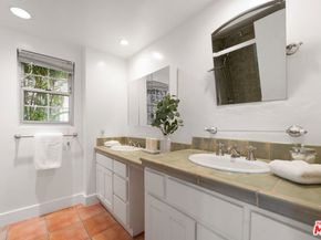 7309 E Franklin Avenue 404, Los Angeles CA 90046