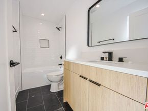 5707 Auckland Avenue, North Hollywood CA 91601