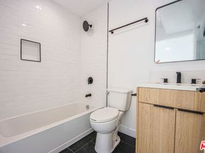 5707 Auckland Avenue, North Hollywood CA 91601