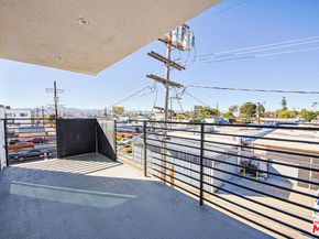 5707 Auckland Avenue, North Hollywood CA 91601