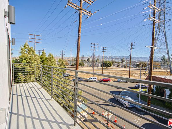 5707 Auckland Avenue, North Hollywood CA 91601