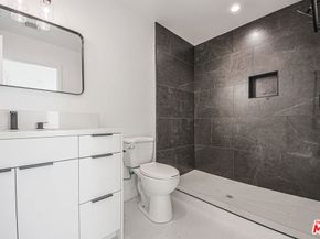 5707 Auckland Avenue, North Hollywood CA 91601