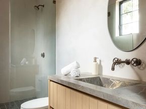 11746 La Maida Street, Valley Village CA 91607