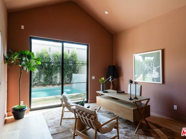 11746 La Maida Street, Valley Village CA 91607