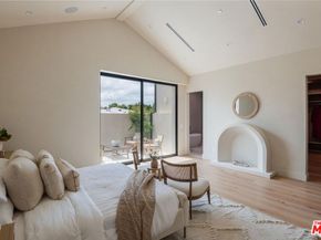 11746 La Maida Street, Valley Village CA 91607