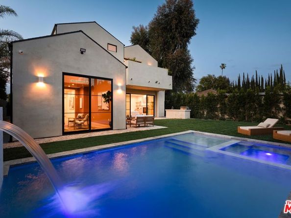 11746 La Maida Street, Valley Village CA 91607