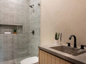 11746 La Maida Street, Valley Village CA 91607