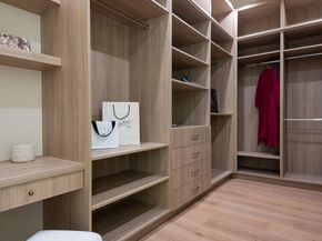 11746 La Maida Street, Valley Village CA 91607