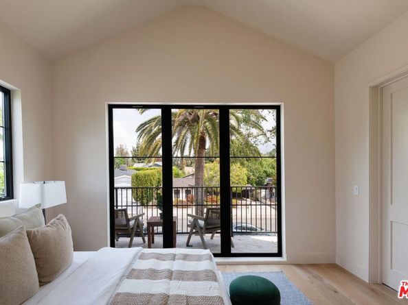 11746 La Maida Street, Valley Village CA 91607