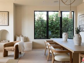 11746 La Maida Street, Valley Village CA 91607