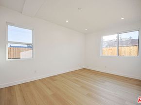 11732 Gilmore Street, North Hollywood CA 91606