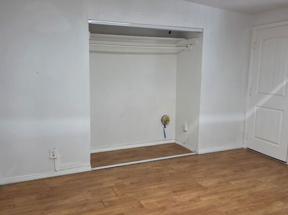 1612 Arlington Avenue, Los Angeles CA 90019