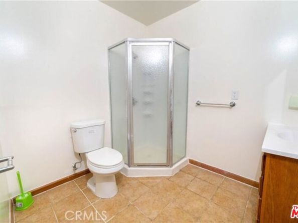 1023 S Wilton Place, Los Angeles CA 90019