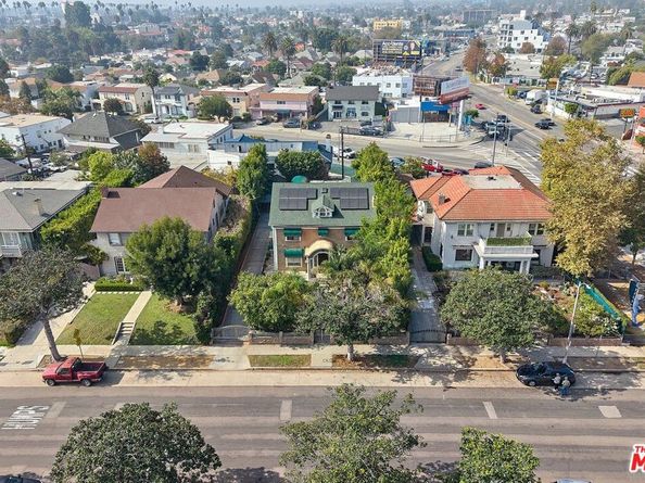1023 S Wilton Place, Los Angeles CA 90019