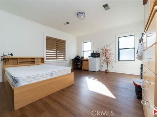 1023 S Wilton Place, Los Angeles CA 90019