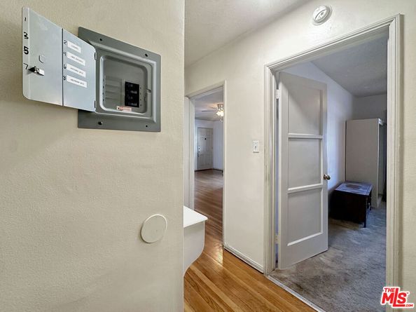 4161 Marlton Avenue, Los Angeles CA 90008