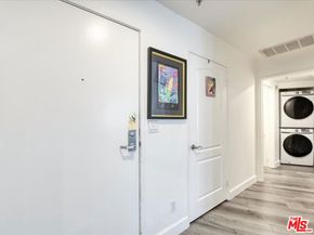 4477 Woodman Avenue 304, Sherman Oaks CA 91423