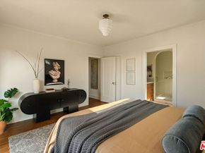 845 S Muirfield Road, Los Angeles CA 90005